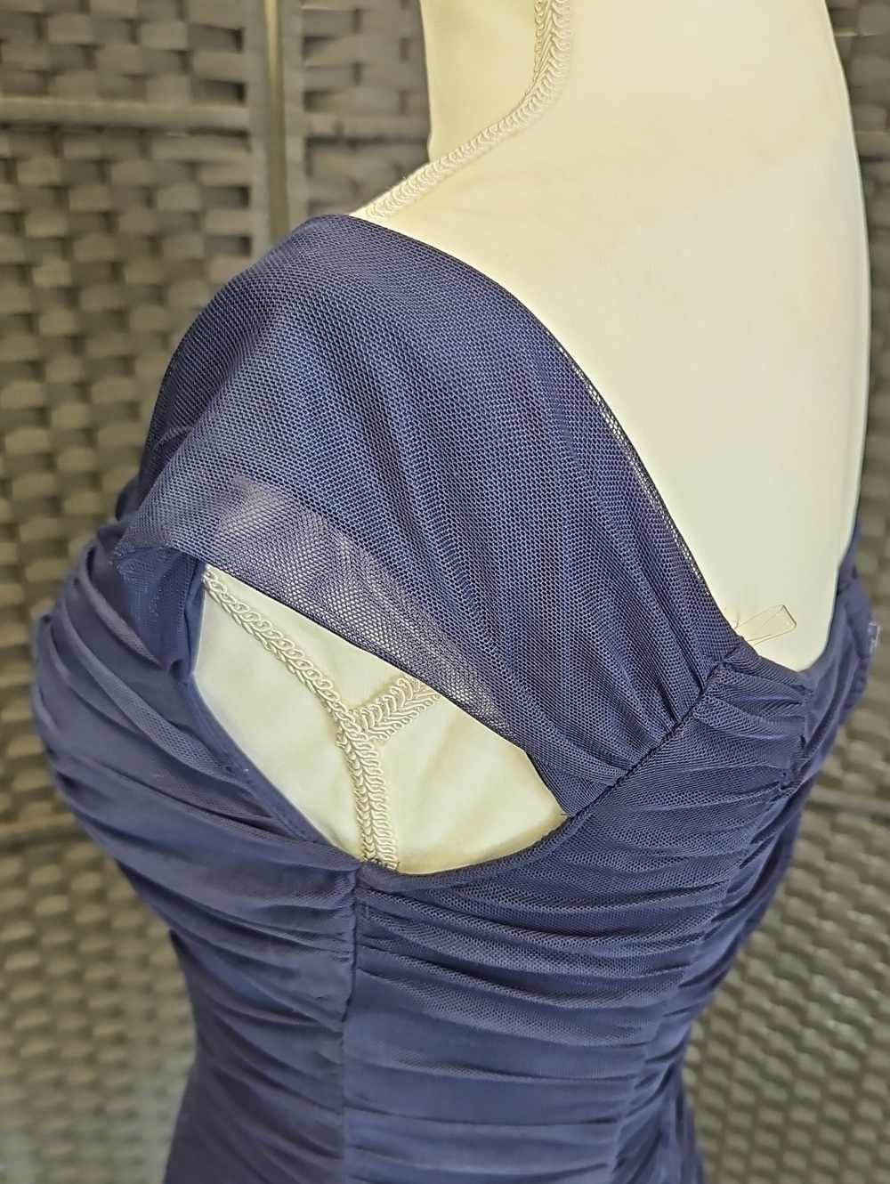 Navy Ruched Off-Shoulder Bodycon Dress - Picture 9 of 12